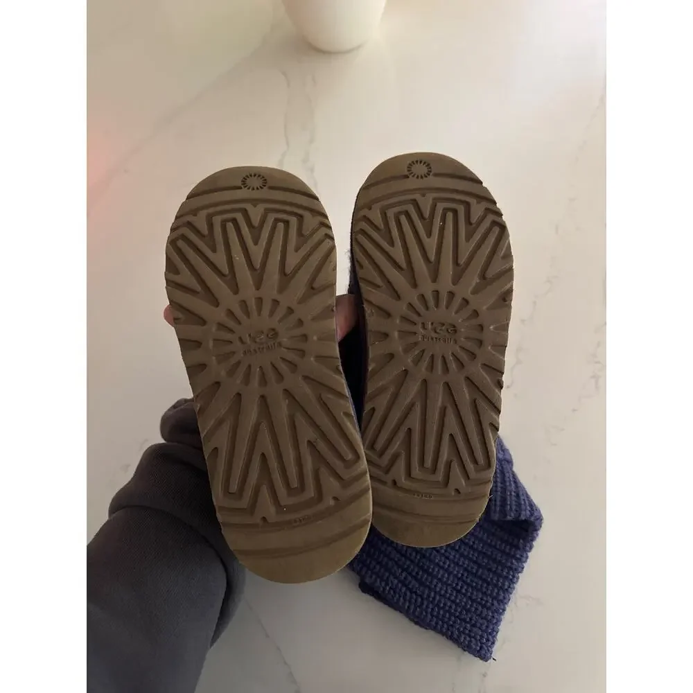 UGG classic cardy